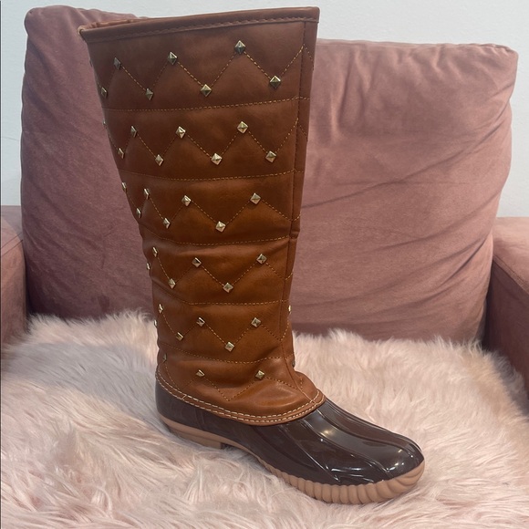 Brown Quilted Women's Boots - Picture 3 of 8